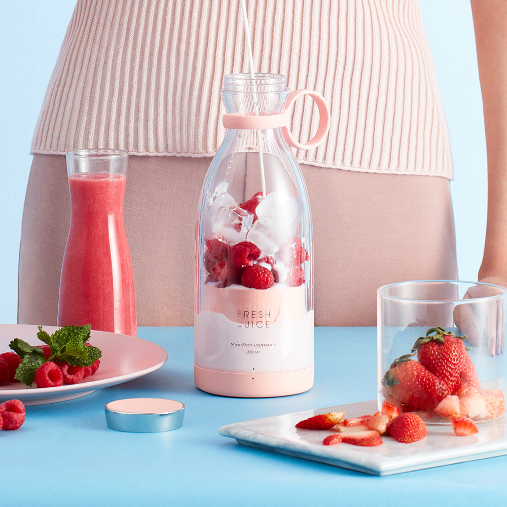 Portable Blender Mixer Blender for Kitchen Travel Office, USB-C Rechargeable Mini Blender Shakes and Juicer