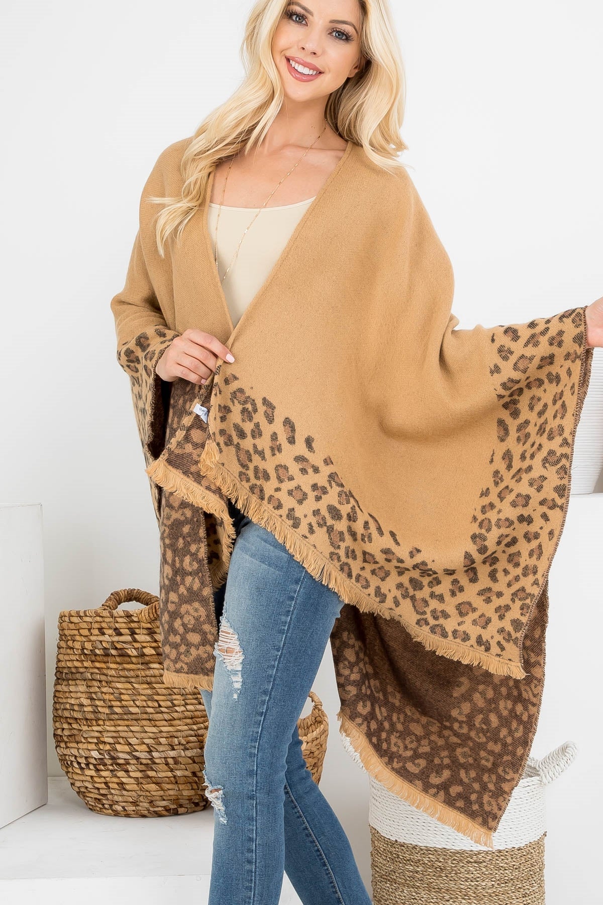 Hdf2090leo - Leopard Print Shawl Cardigan