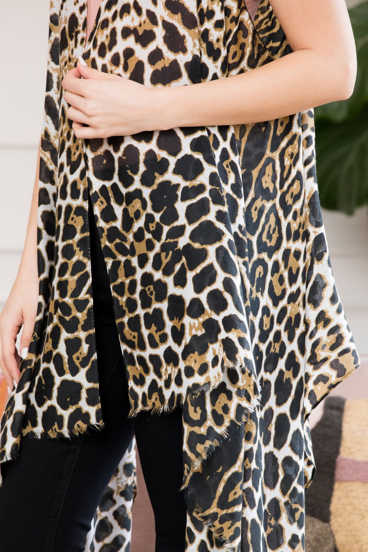 Hdf2830 - Fringe Leopard Kimono