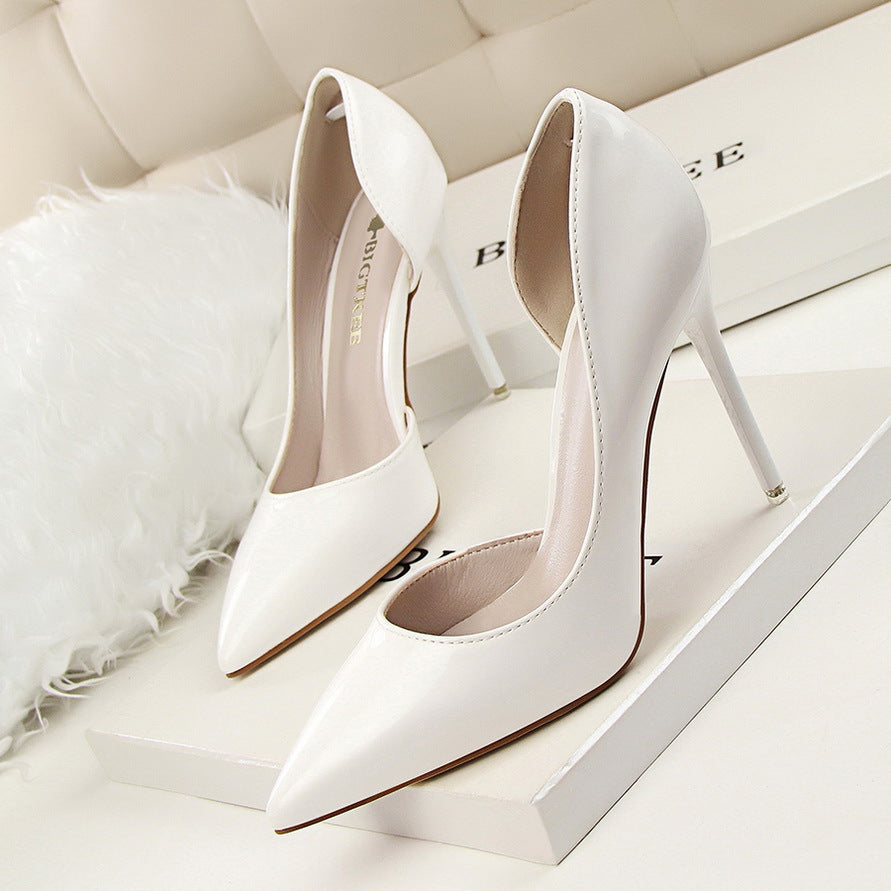 S4680F  Stylish Simple Stiletto High Heel Patent Leather Shallow Mouth Pointed Toe Hollow Sexy Girls Wedding Shoes