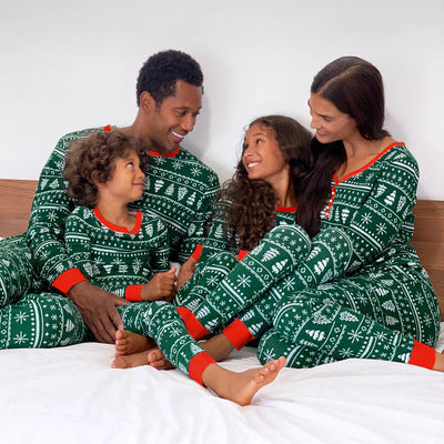 New Design Wholesale Sleeping Wear Christmas Trees Printed Pajamas Color Patchwork Christmas Family Pajama Set