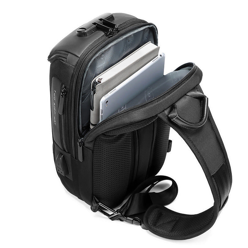 Factory New Design Usb Men Fashion Travel Waterproof Portable Men Shoulder Crossbody Sling Bag