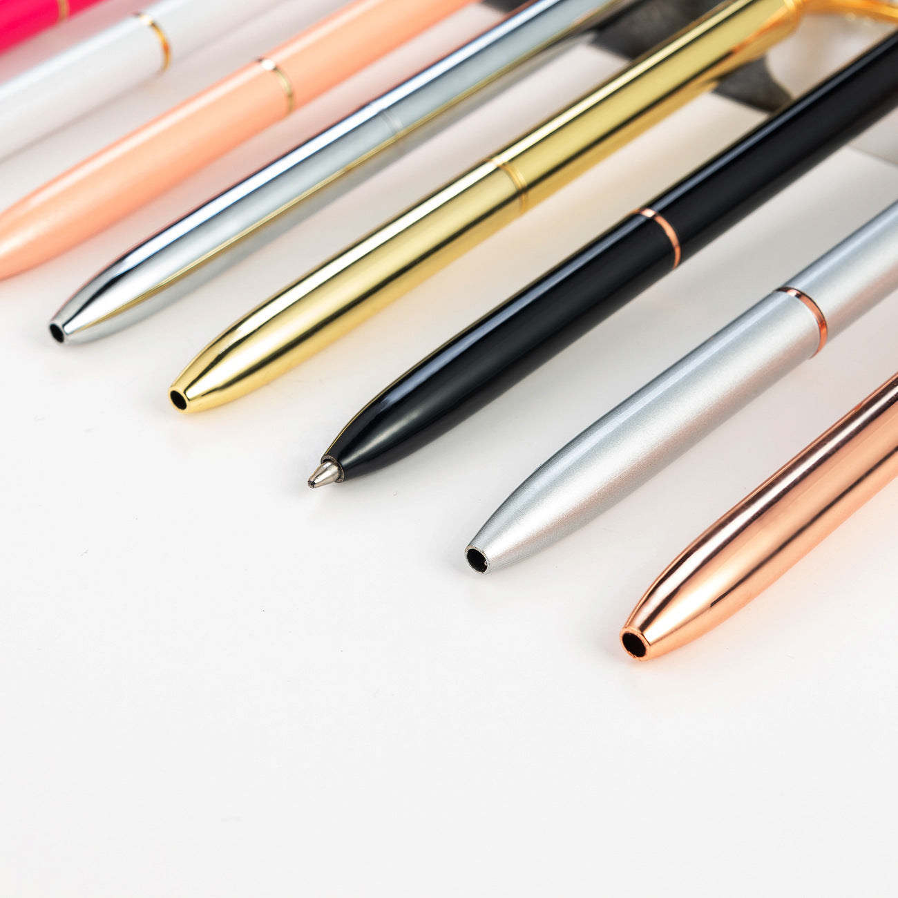 Hot Sell Stock Promotional Pen Personalized Ball Pen Diamond Crystal Metal Ballpoint Pen for Gift