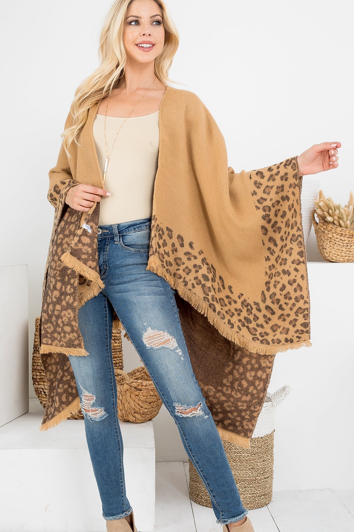 Hdf2090leo - Leopard Print Shawl Cardigan