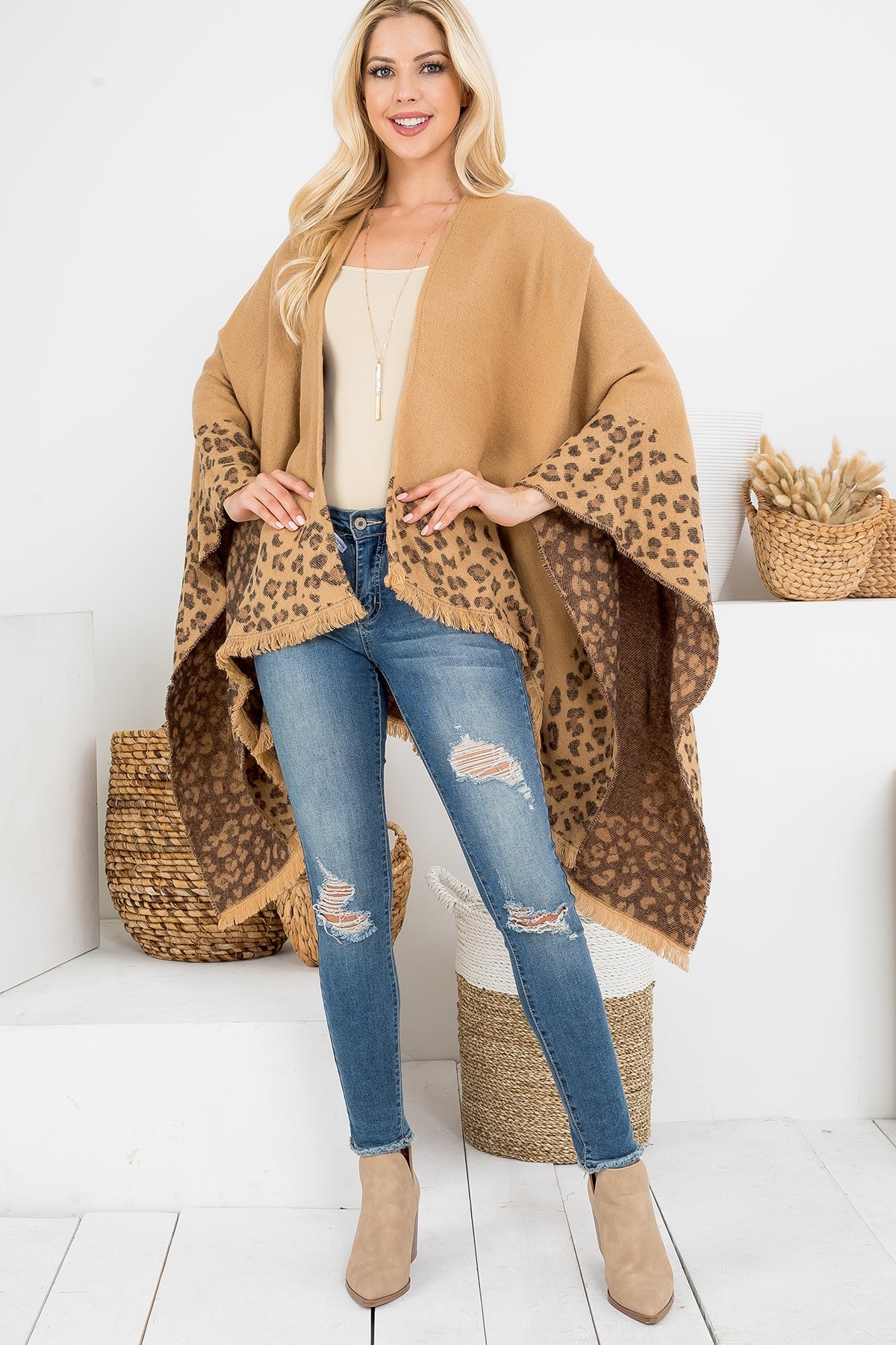 Hdf2090leo - Leopard Print Shawl Cardigan