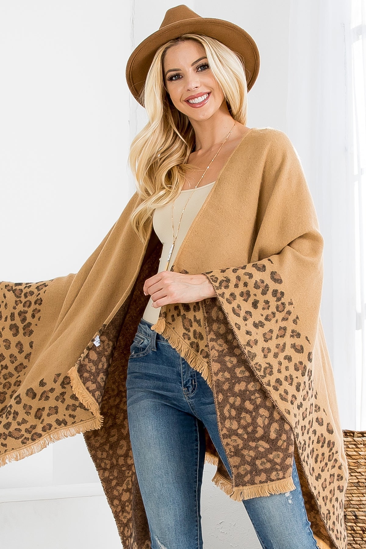 Hdf2090leo - Leopard Print Shawl Cardigan