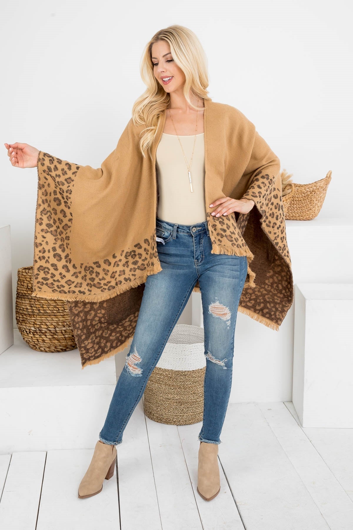 Hdf2090leo - Leopard Print Shawl Cardigan