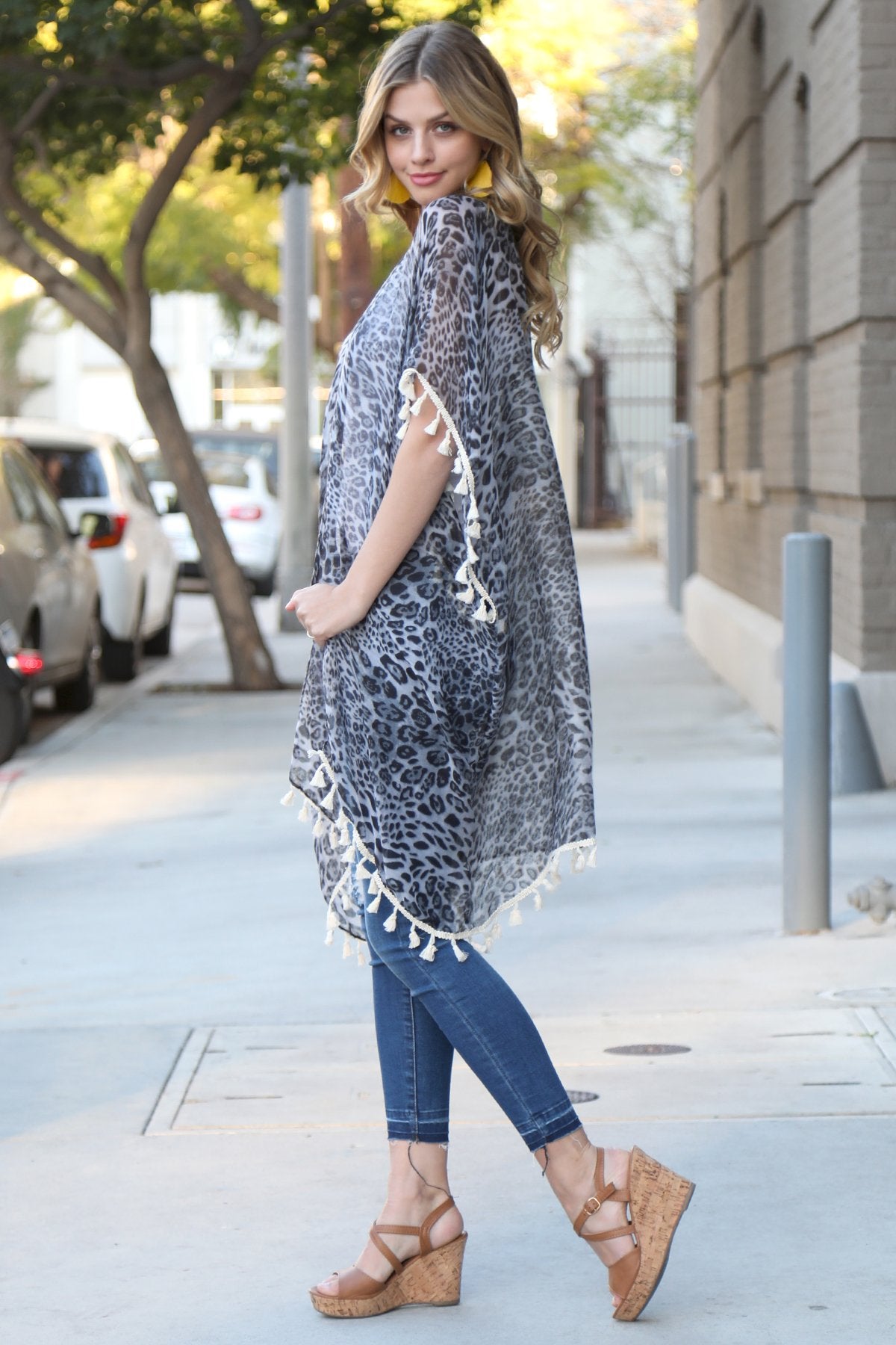 Hdf2223br - Brown Open Front Leopard Tassel Kimono