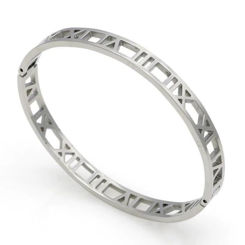 Delicate Hollow Roman Numeral Bracelets & Bangles Titanium Steel Bangle Fine Jewelry for Women Vacuum Plating Bangle Top Quality