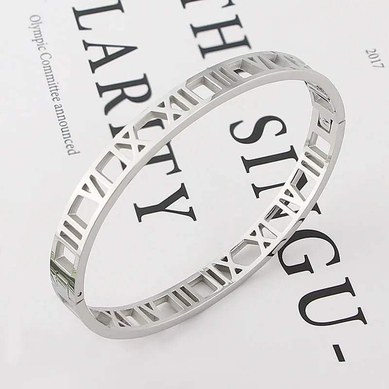 Delicate Hollow Roman Numeral Bracelets & Bangles Titanium Steel Bangle Fine Jewelry for Women Vacuum Plating Bangle Top Quality