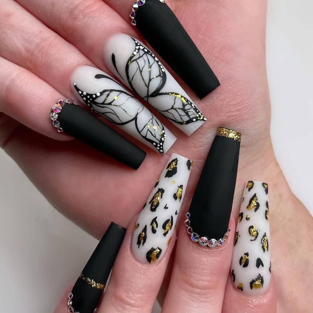 Hot Custom Logo Artifical False Nails Full Cover  Nail  Short Designer Press on Nails Tips