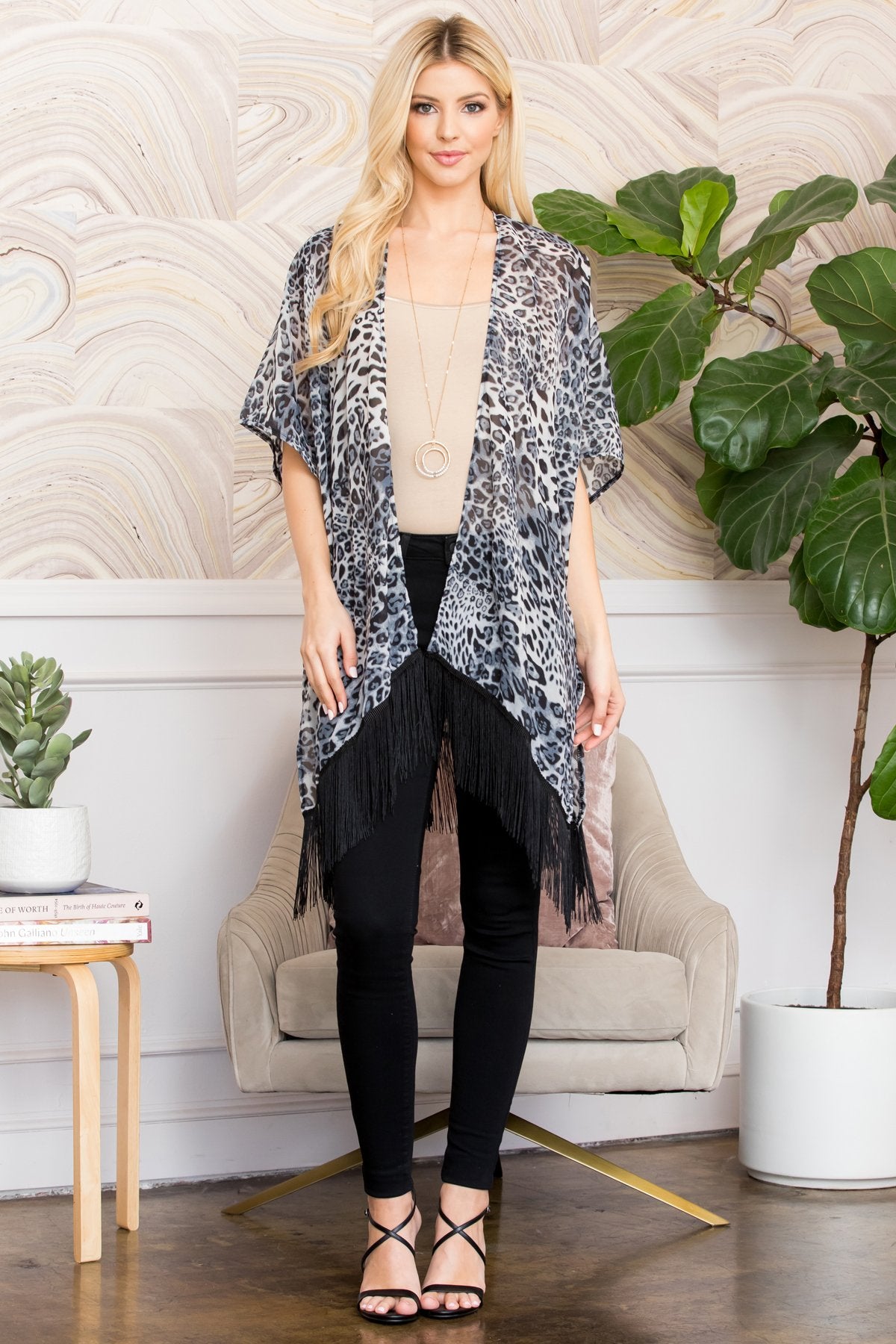 Ms0095bk - Leopard Fringe Kimono