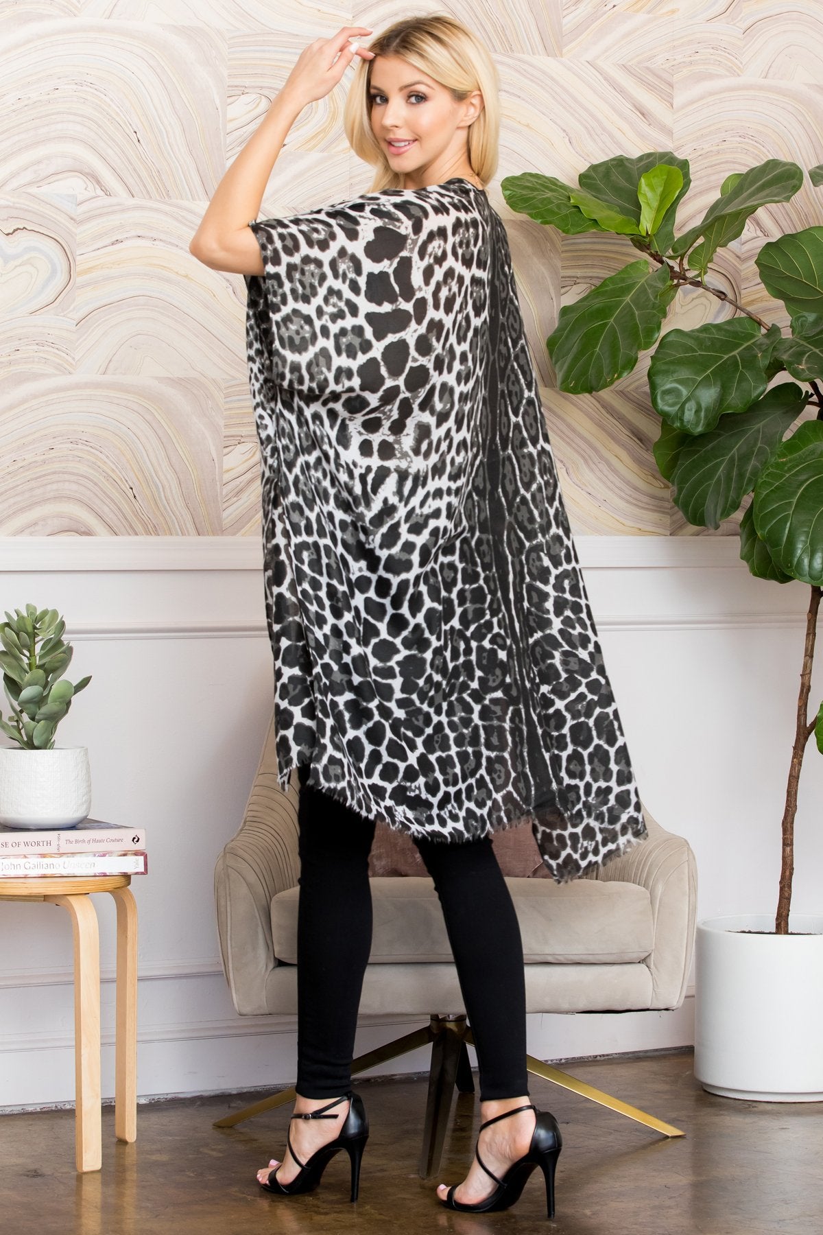 Ms0096bk - Black Multi Size Leopard Print Kimono