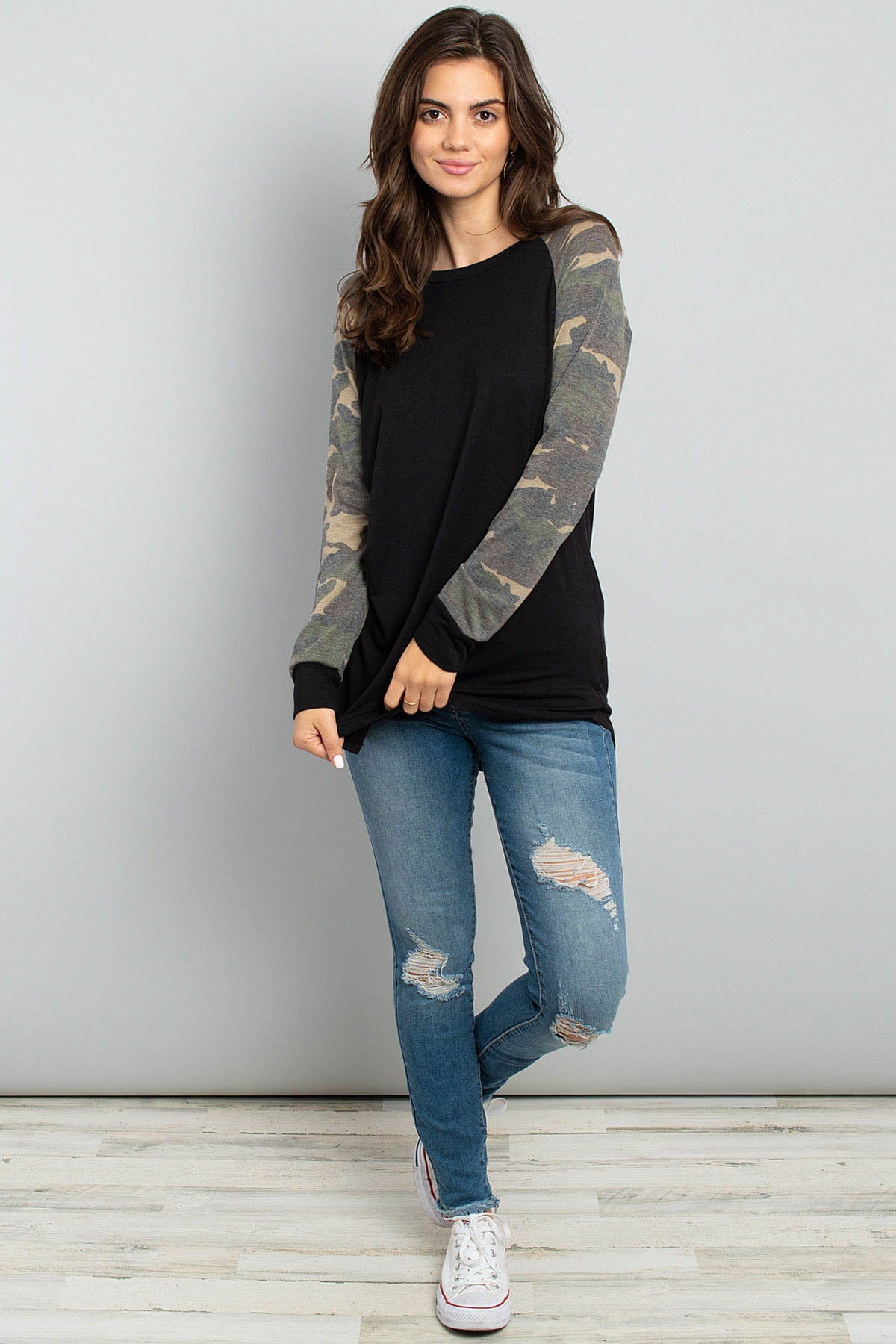 Camouflage Sleeved Round Hem Solid Knit Top
