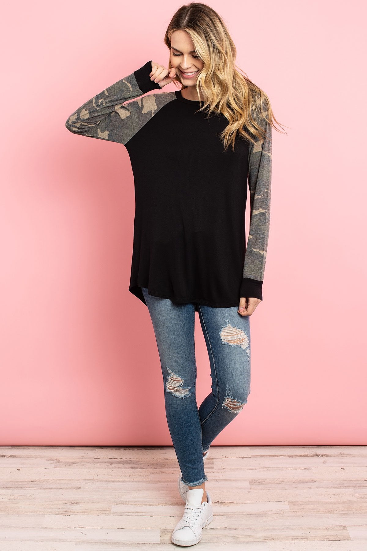 Camouflage Sleeved Round Hem Solid Knit Top