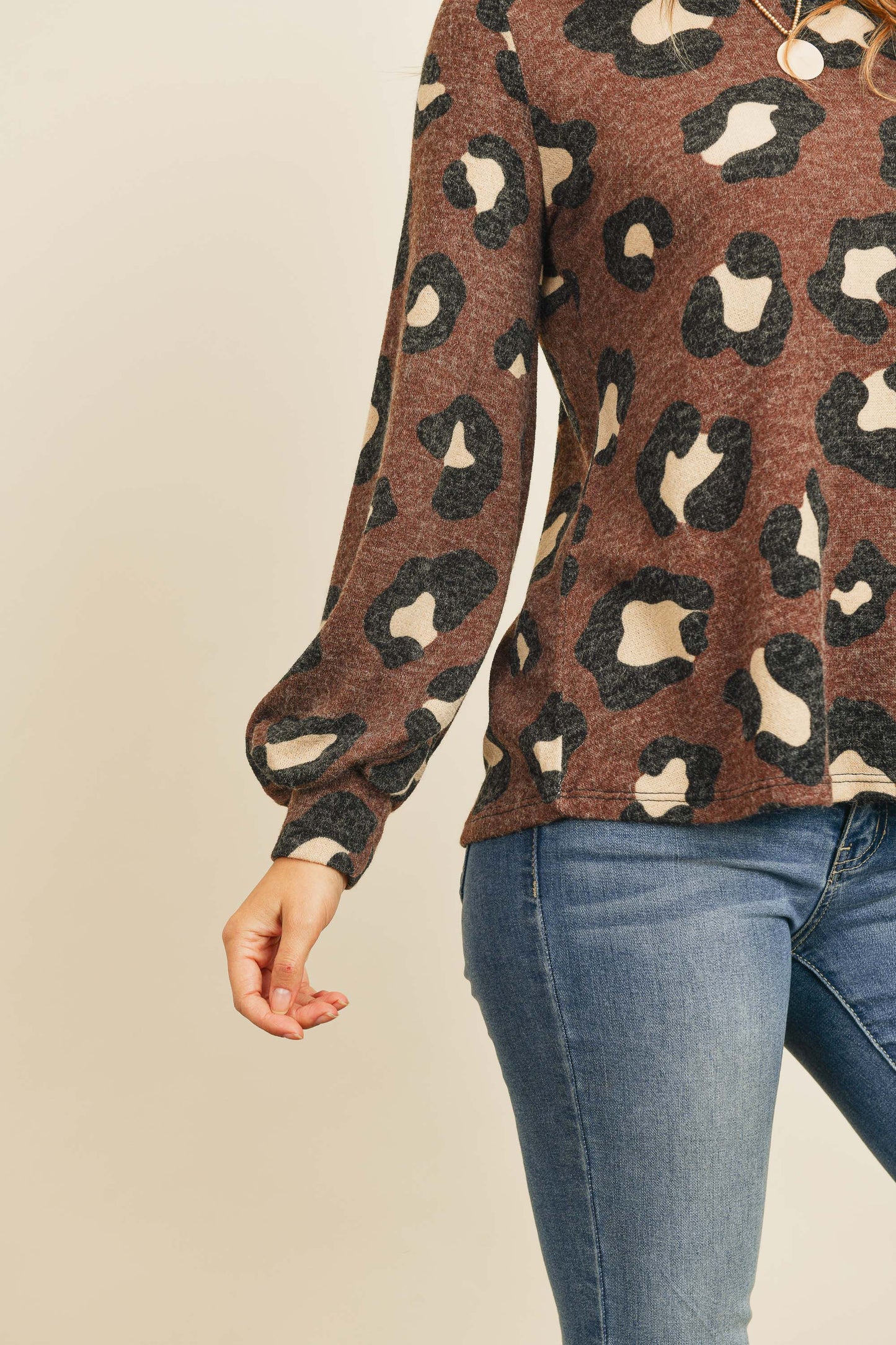 Puff Sleeved Leopard Print Top