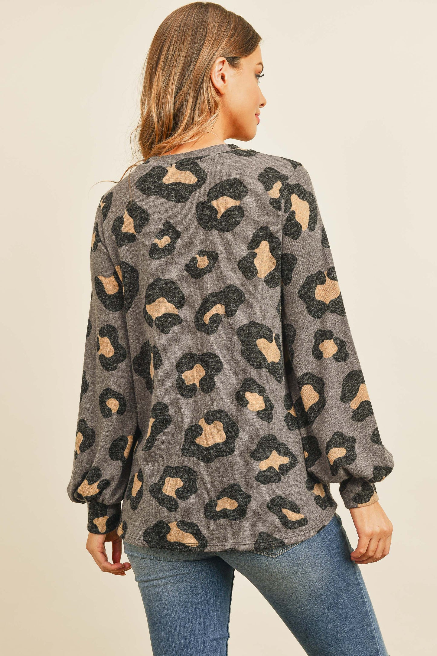 Puff Sleeved Leopard Print Top