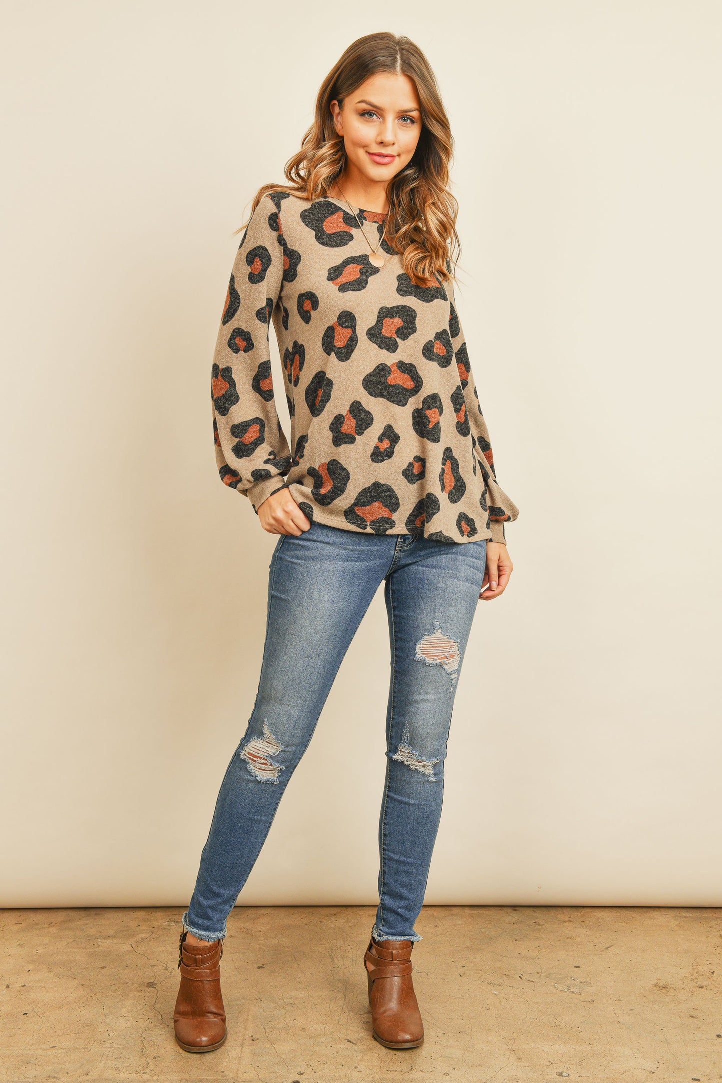 Puff Sleeved Leopard Print Top
