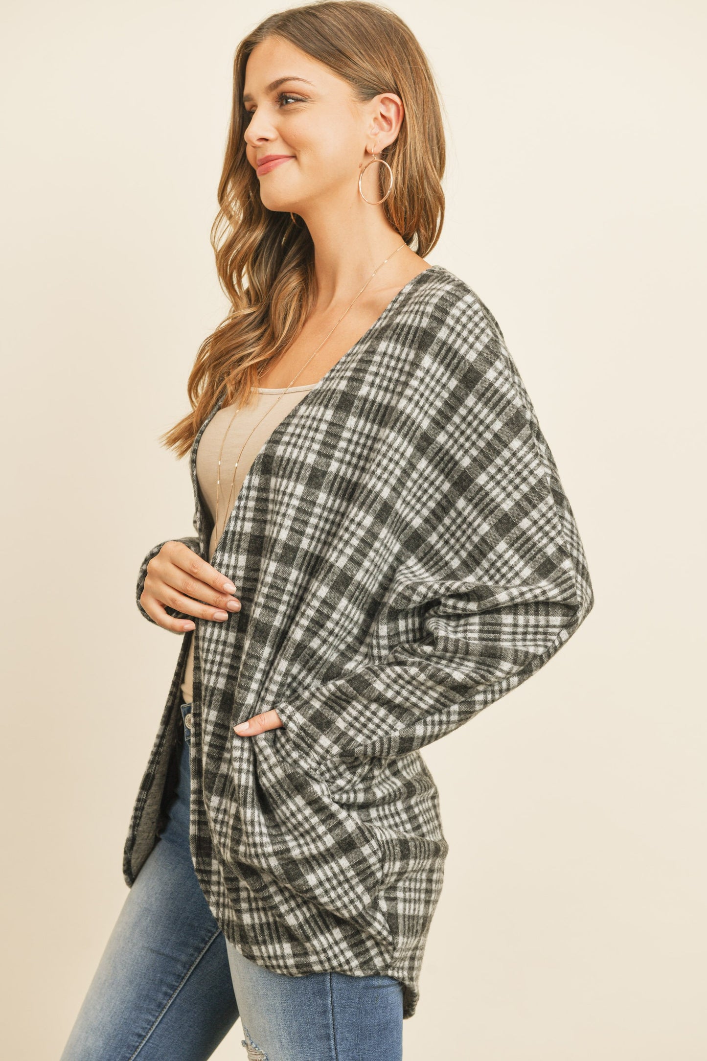 Plaid Round Hem Pocket Open Cardigan