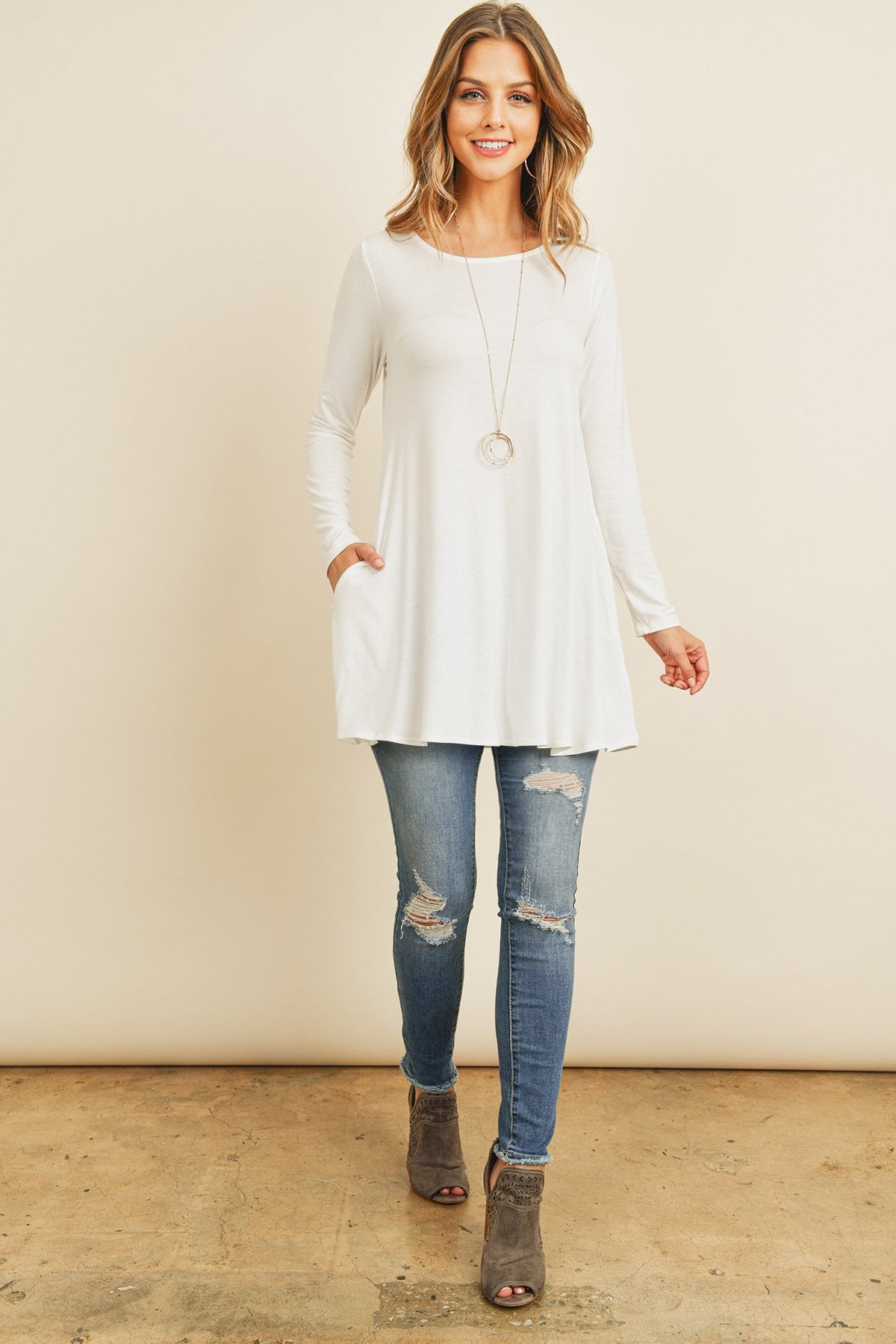 Solid Long Sleeve Top With Inseam Pocket