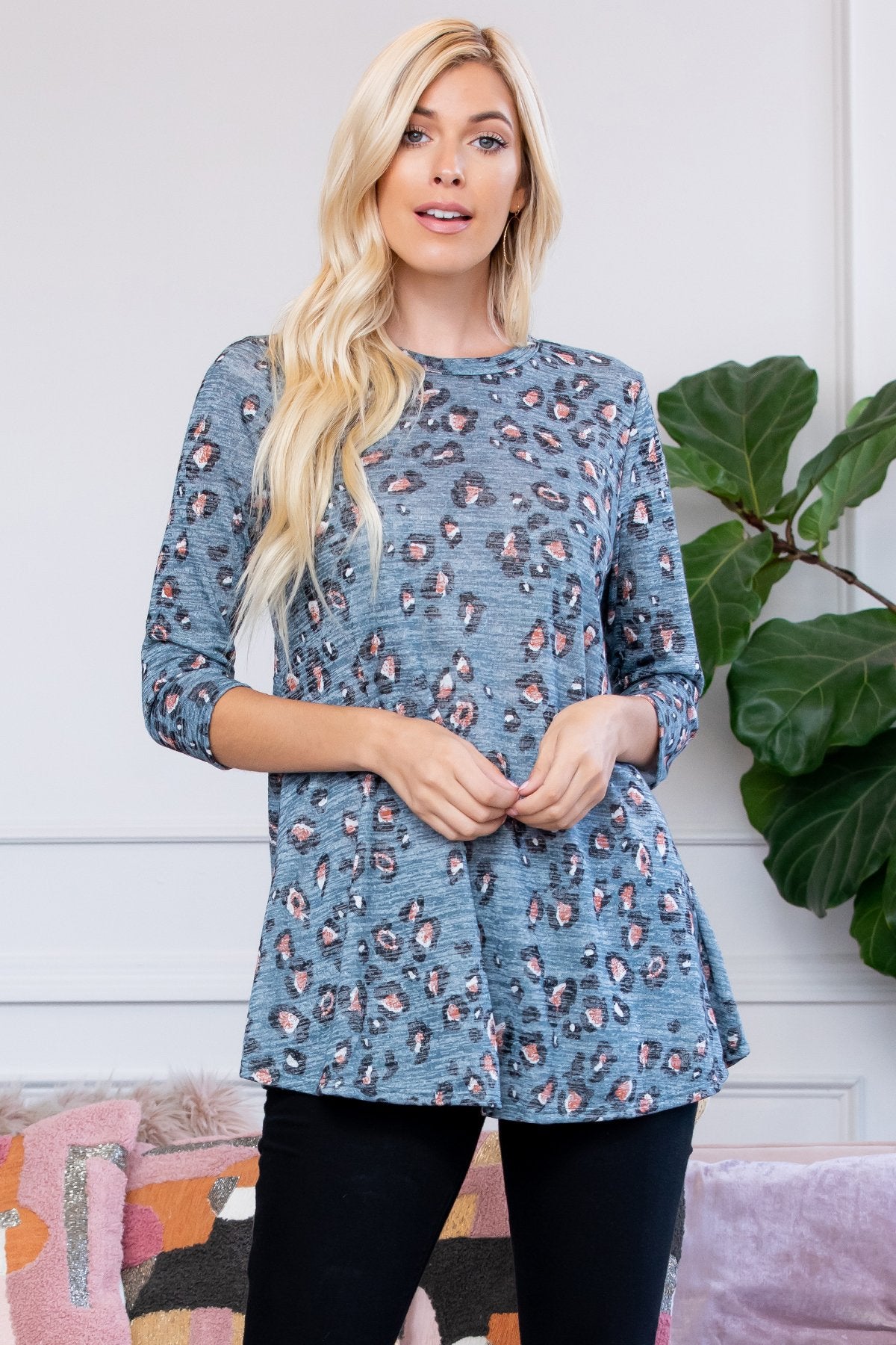 Leopard Print Quarter Sleeve Swing Top