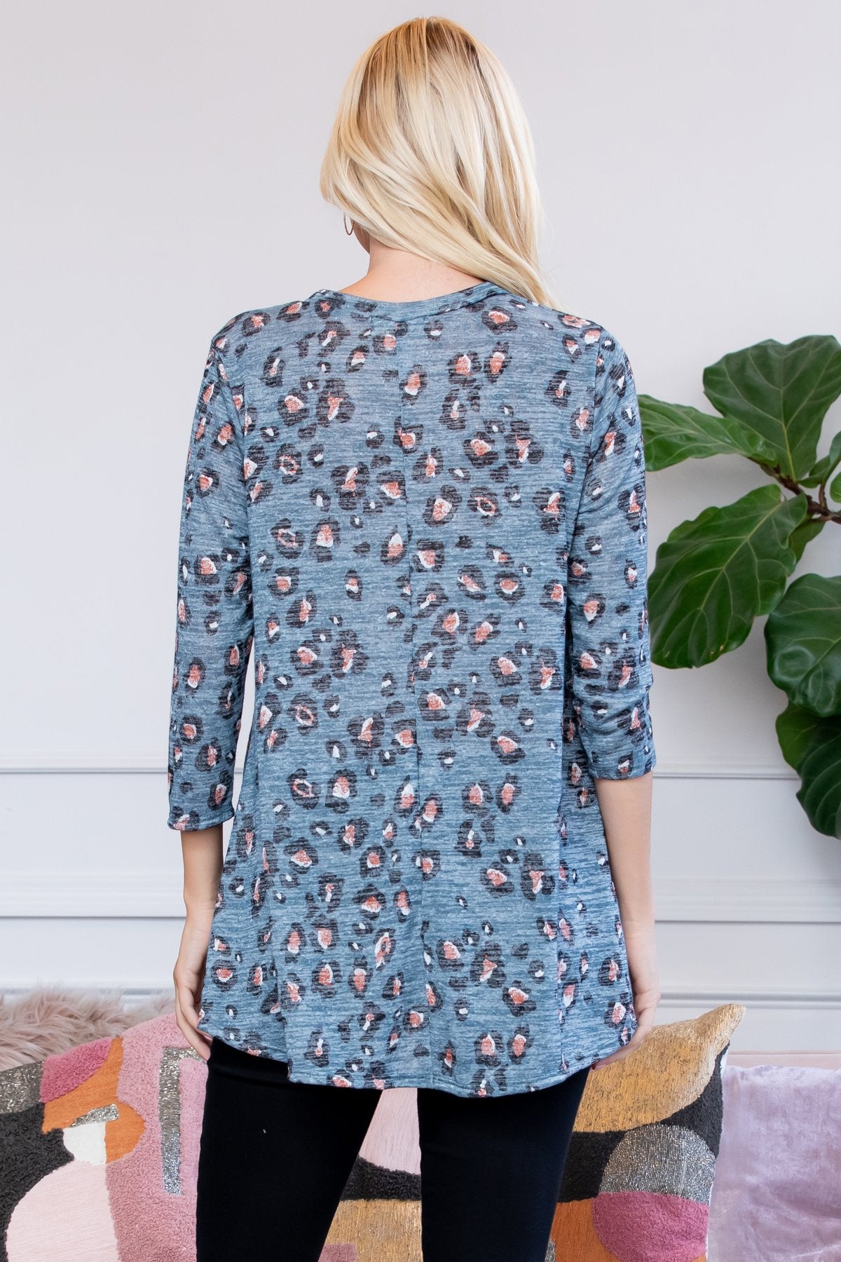 Leopard Print Quarter Sleeve Swing Top