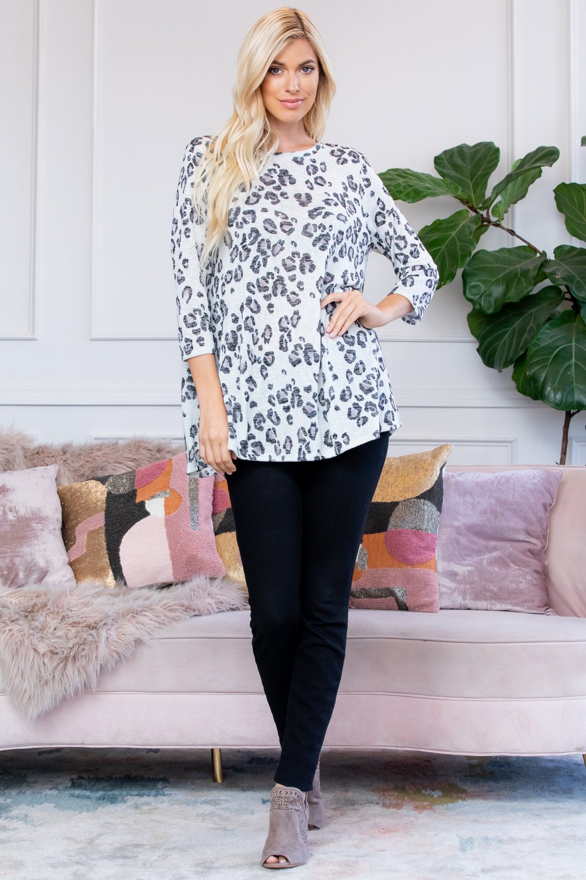 Leopard Print Quarter Sleeve Swing Top