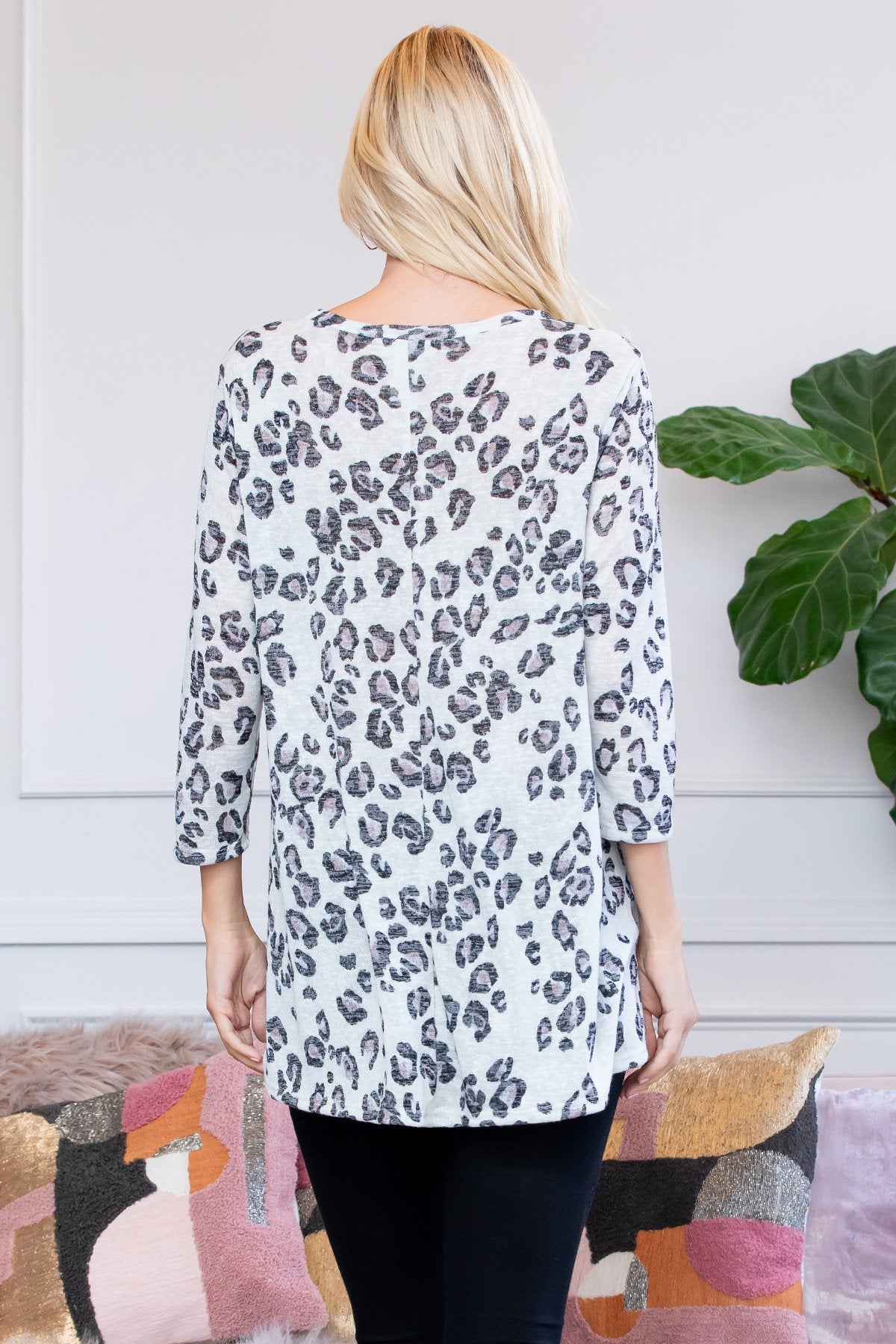Leopard Print Quarter Sleeve Swing Top