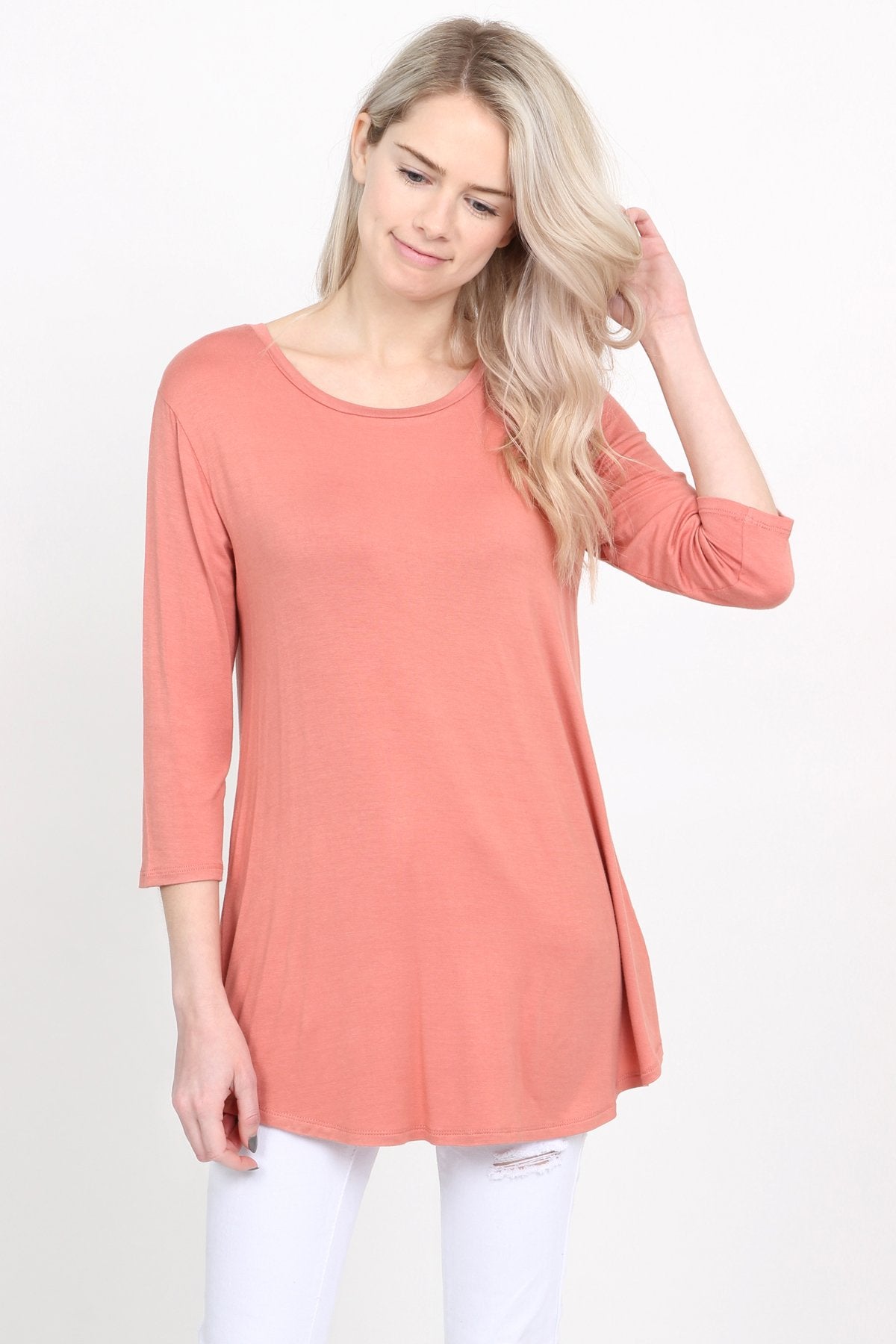 Premium 3/4 Sleeve Dolphin Hem Top