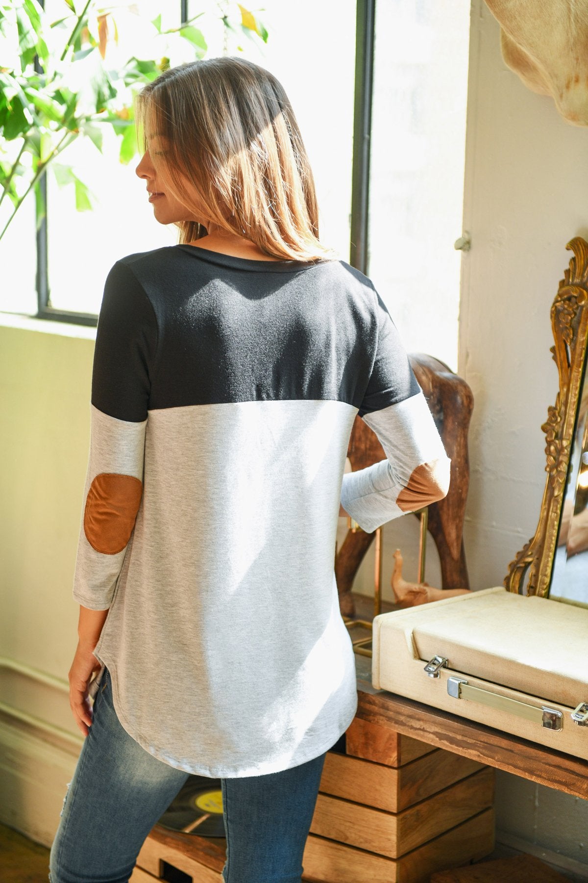 Color Block V-Neck Top