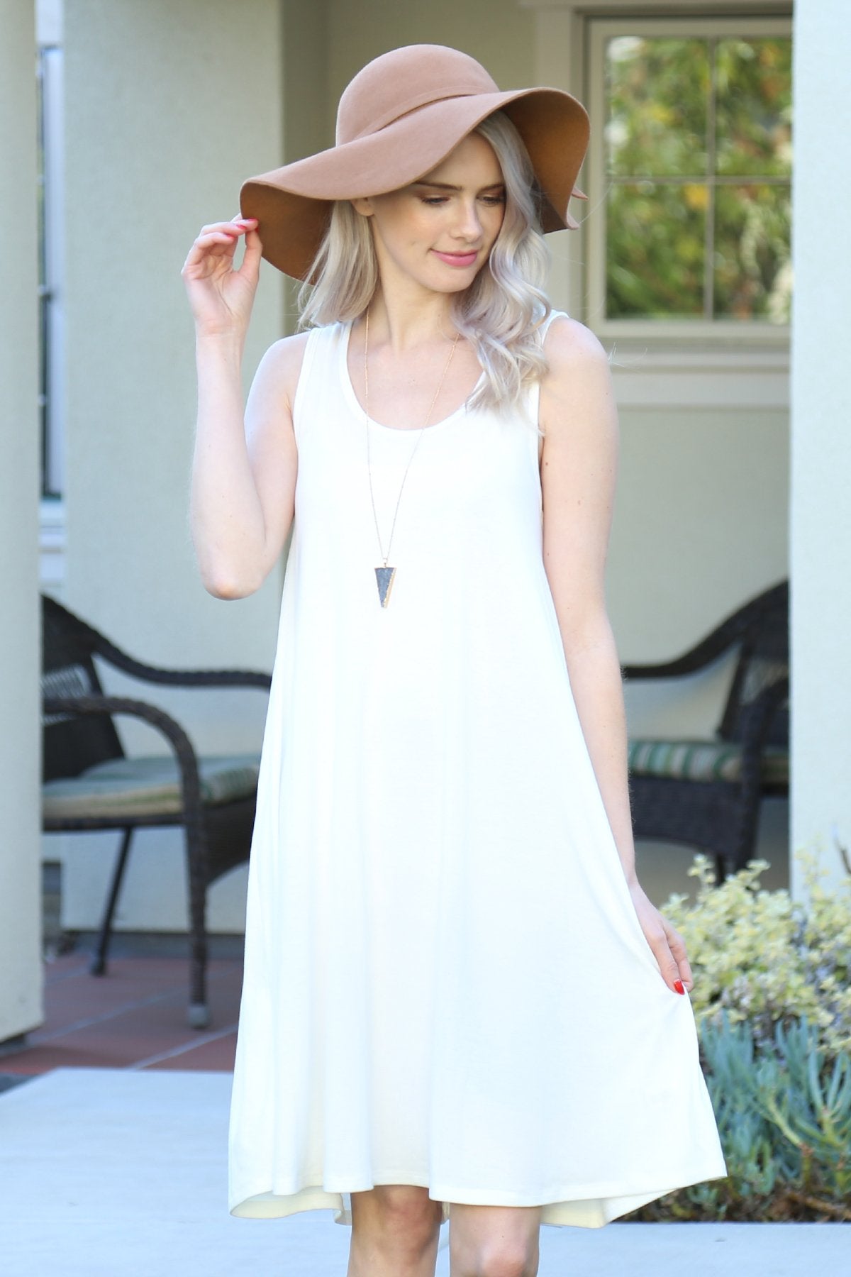 Sleeveles Flared Pocket Dress