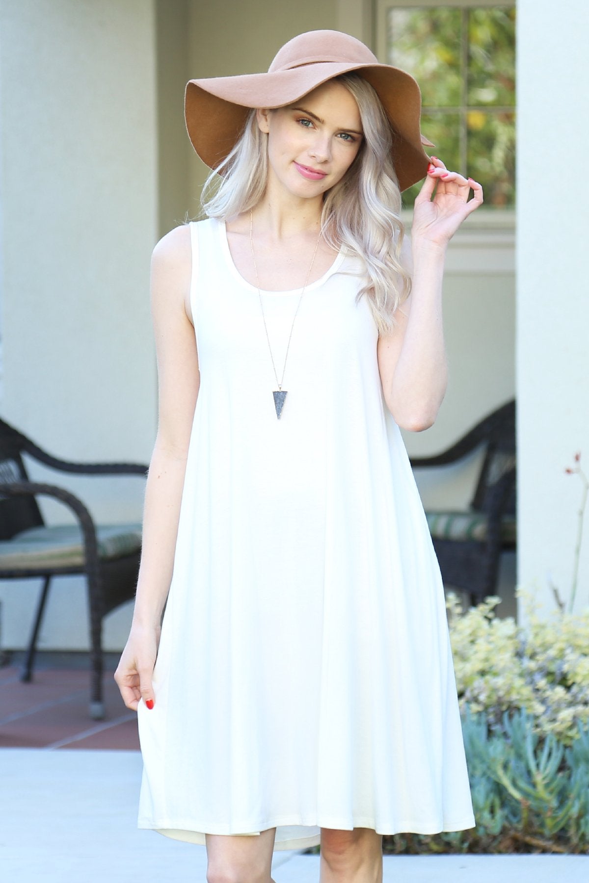 Sleeveles Flared Pocket Dress