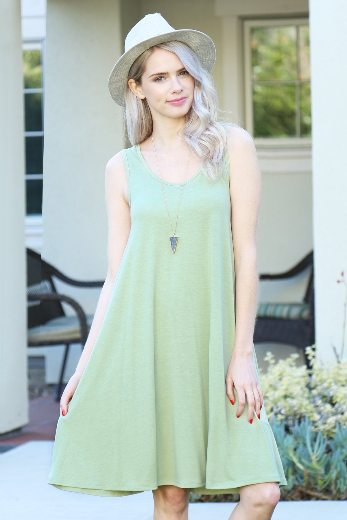 Sleeveles Flared Pocket Dress