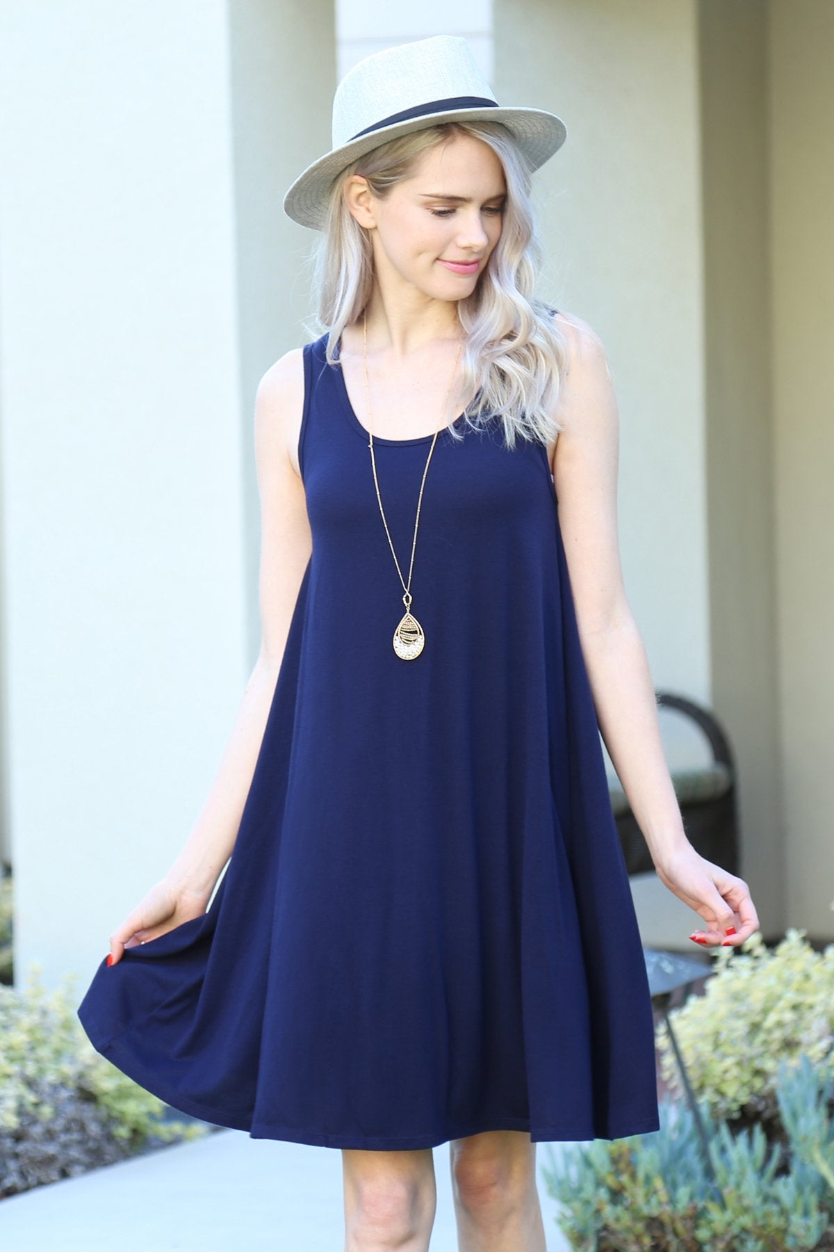Sleeveles Flared Pocket Dress