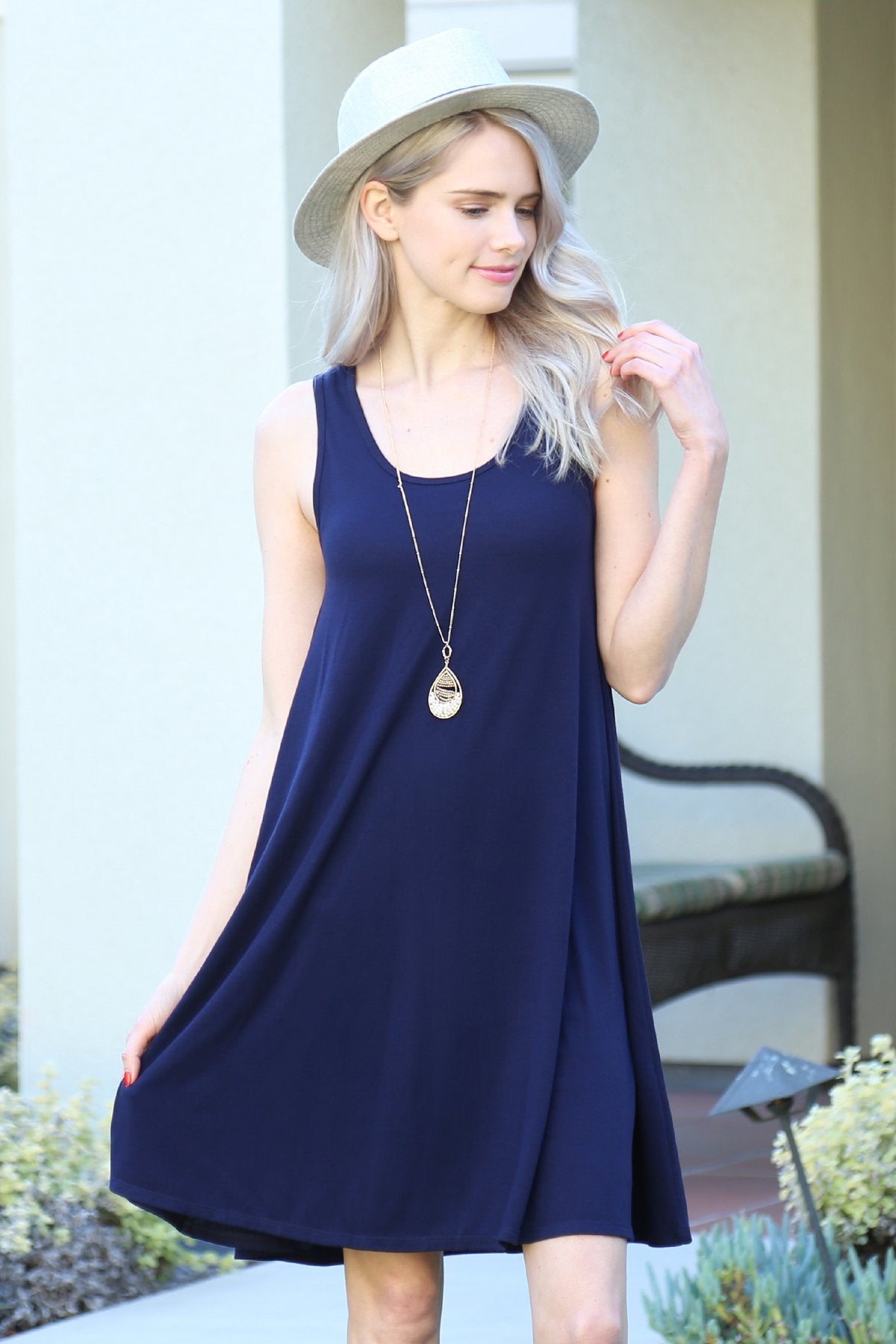 Sleeveles Flared Pocket Dress