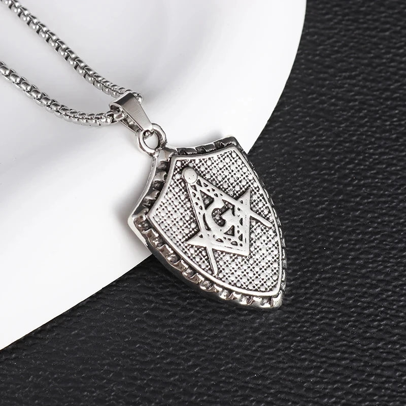 Men\'s Classic Punk Gold Plated Freemason Round Medal Pendant Necklace Hip Hop Style Rock Party Jewelry