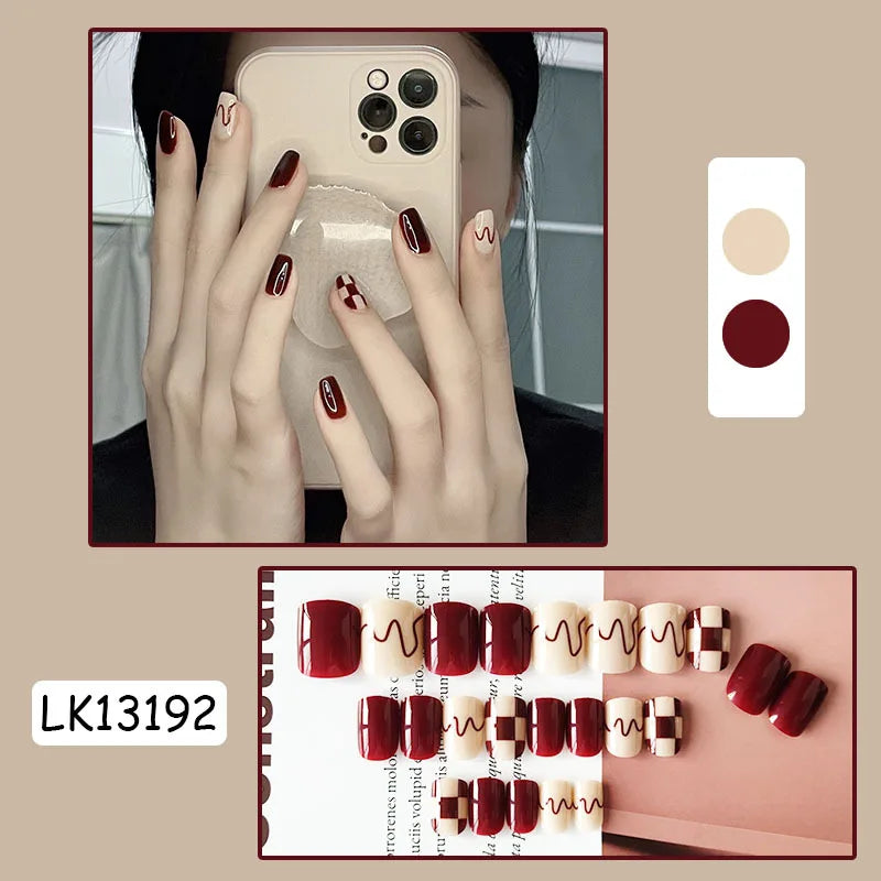 24PcsSet Wearable Press on Nail Art Full Cover Manicure Ballet Cute Nails False Removable Fake Nails With Glue Short Square Head