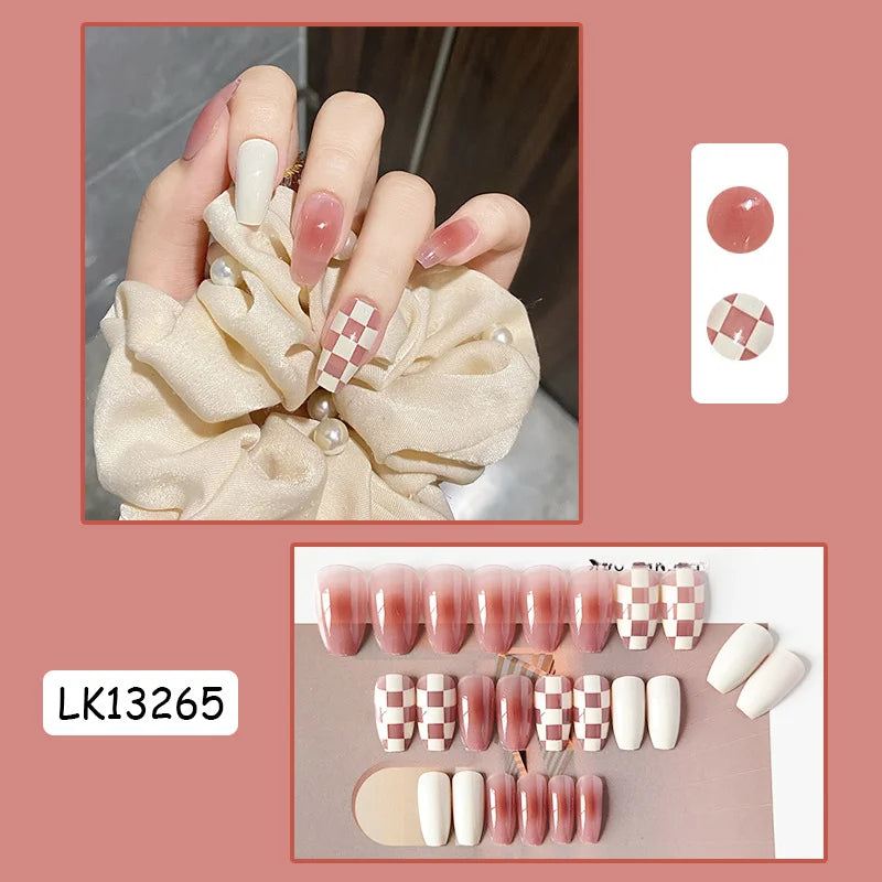 24PcsSet Wearable Press on Nail Art Full Cover Manicure Ballet Cute Nails False Removable Fake Nails With Glue Short Square Head