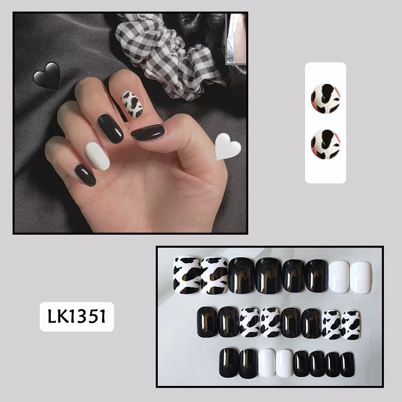 24PcsSet Wearable Press on Nail Art Full Cover Manicure Ballet Cute Nails False Removable Fake Nails With Glue Short Square Head