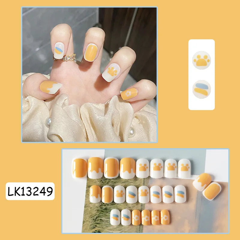 24PcsSet Wearable Press on Nail Art Full Cover Manicure Ballet Cute Nails False Removable Fake Nails With Glue Short Square Head