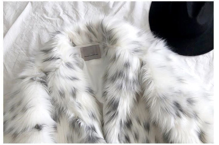Women Winter New Faux Fox Fur Coats Ladies Casual Snow Leopard Print Fur Jackets Female Thick Warm Mid-Long Plush Outerw