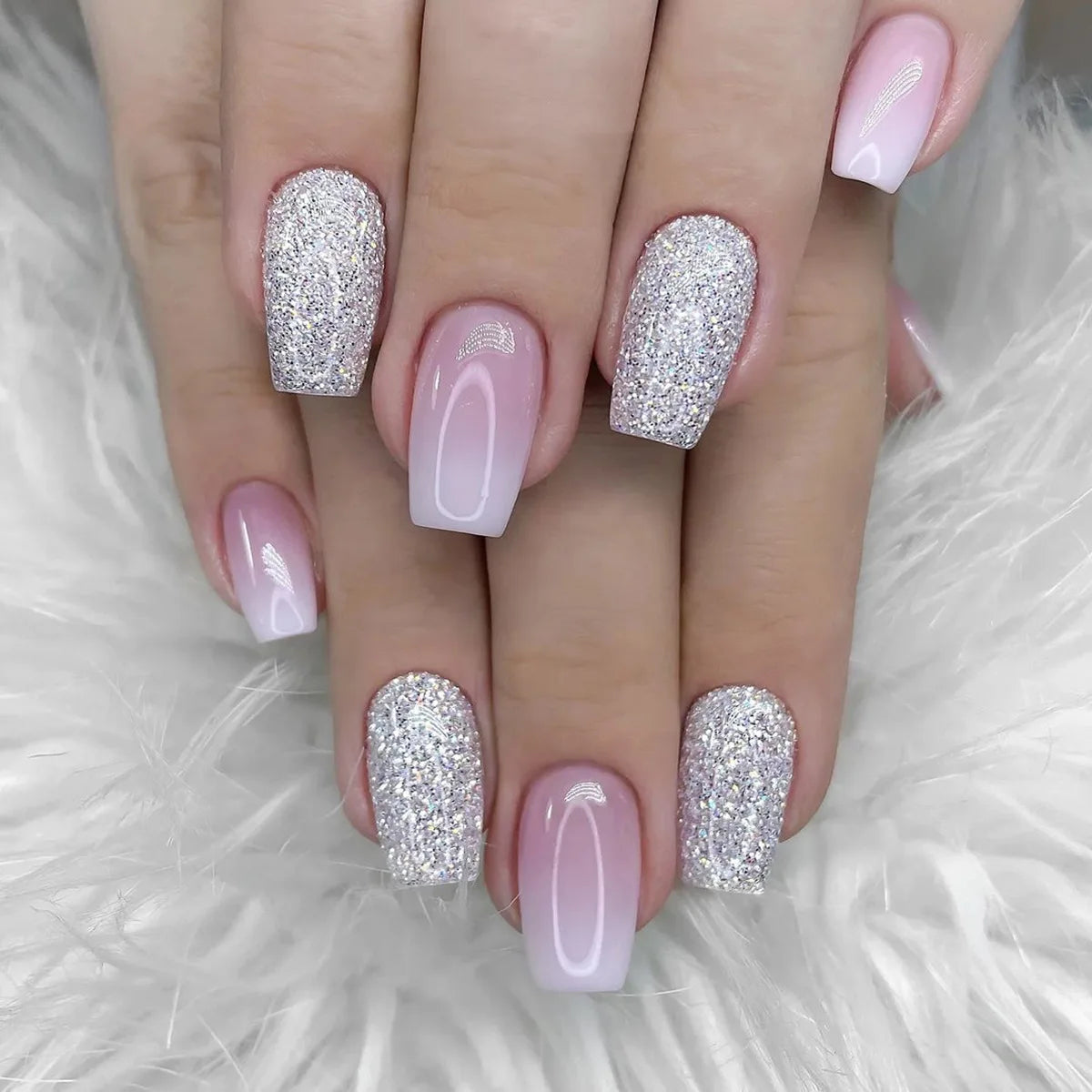 24Pcs Press on Nails Wearable Fake Nails Pink Gradient Glitter Butterfly Rhinestones False Nail Full Cover Acrylic Nail Tips