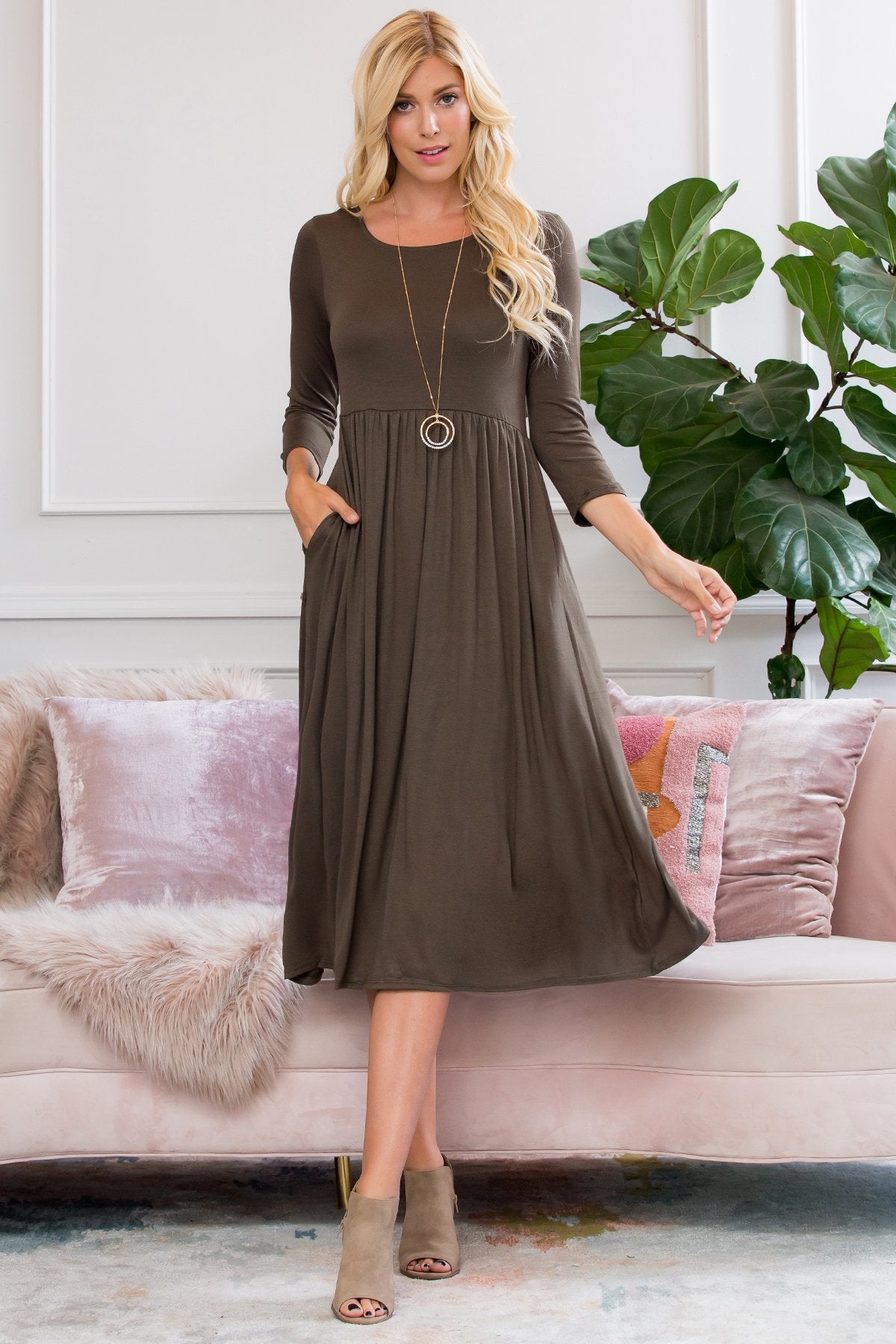 Viscose 3/4 Sleeve Round Neck Waist Shirring Dress