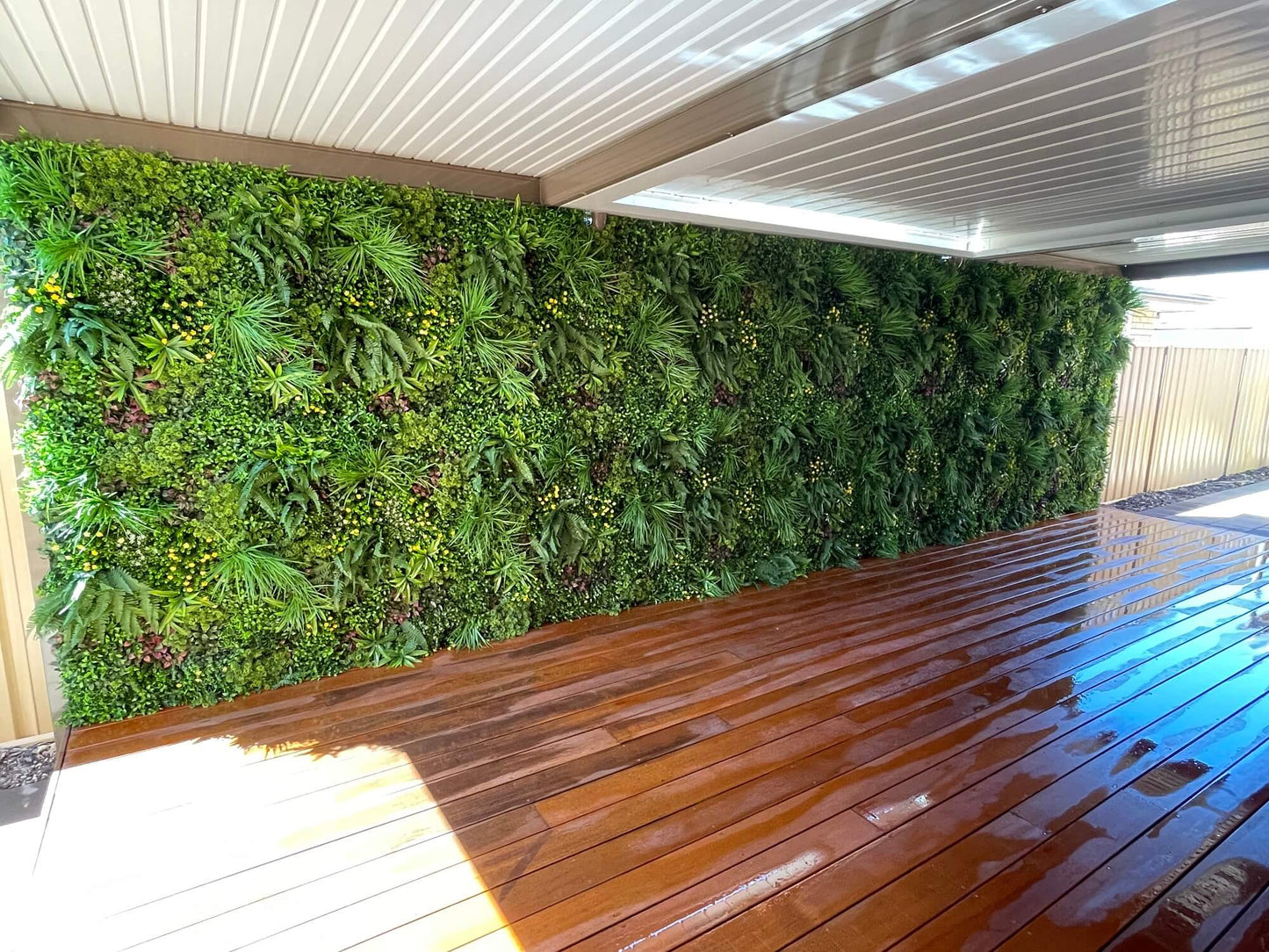 Luxury Country Fern Artificial Vertical Garden / Green Wall 100cm X 100cm UV Resistant