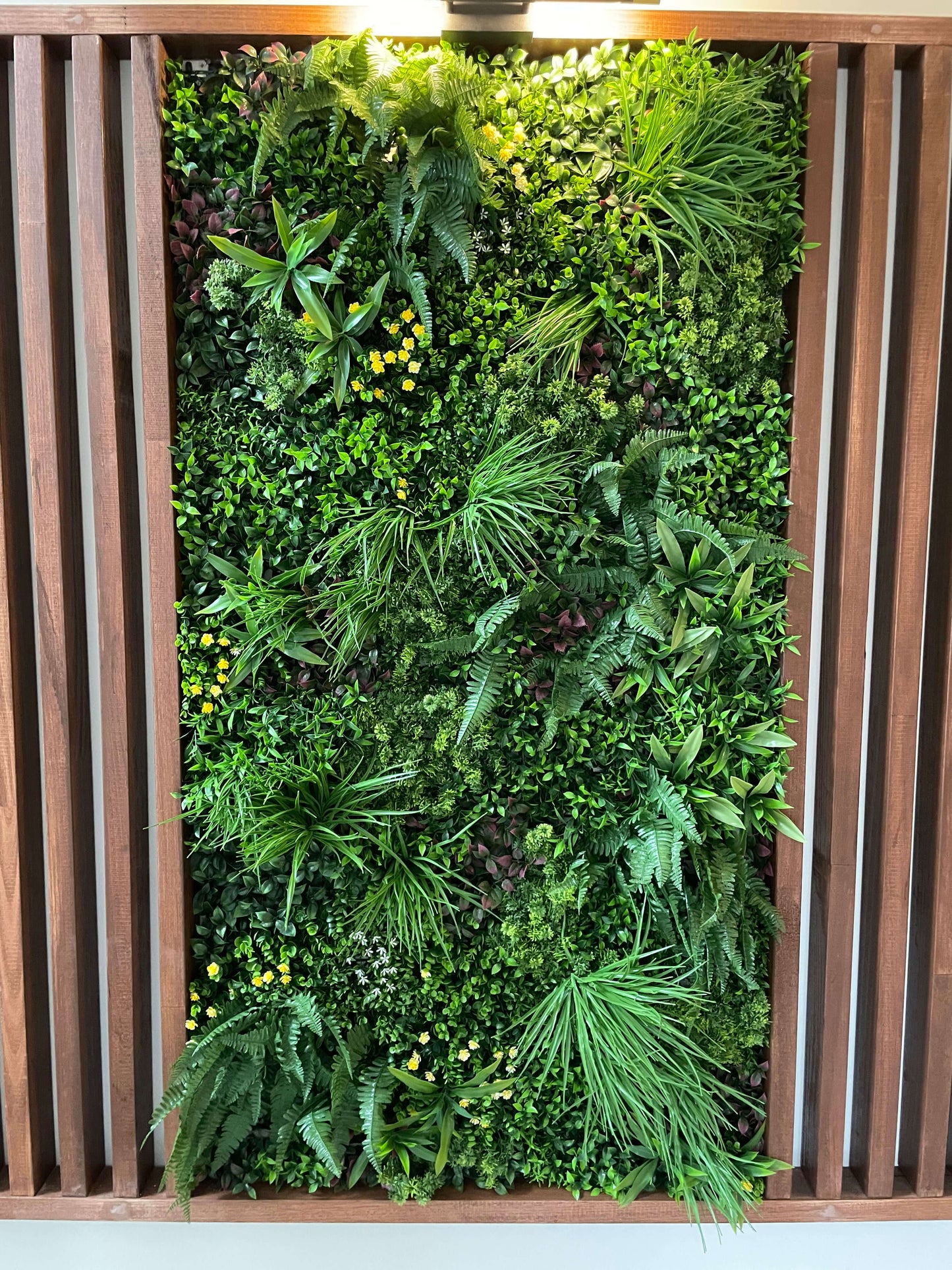 Luxury Country Fern Artificial Vertical Garden / Green Wall 100cm X 100cm UV Resistant