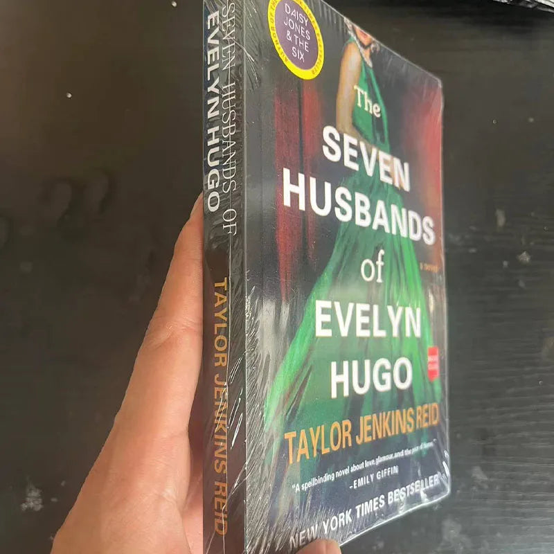 The Seven Husbands of Evelyn Hugo Story Novel