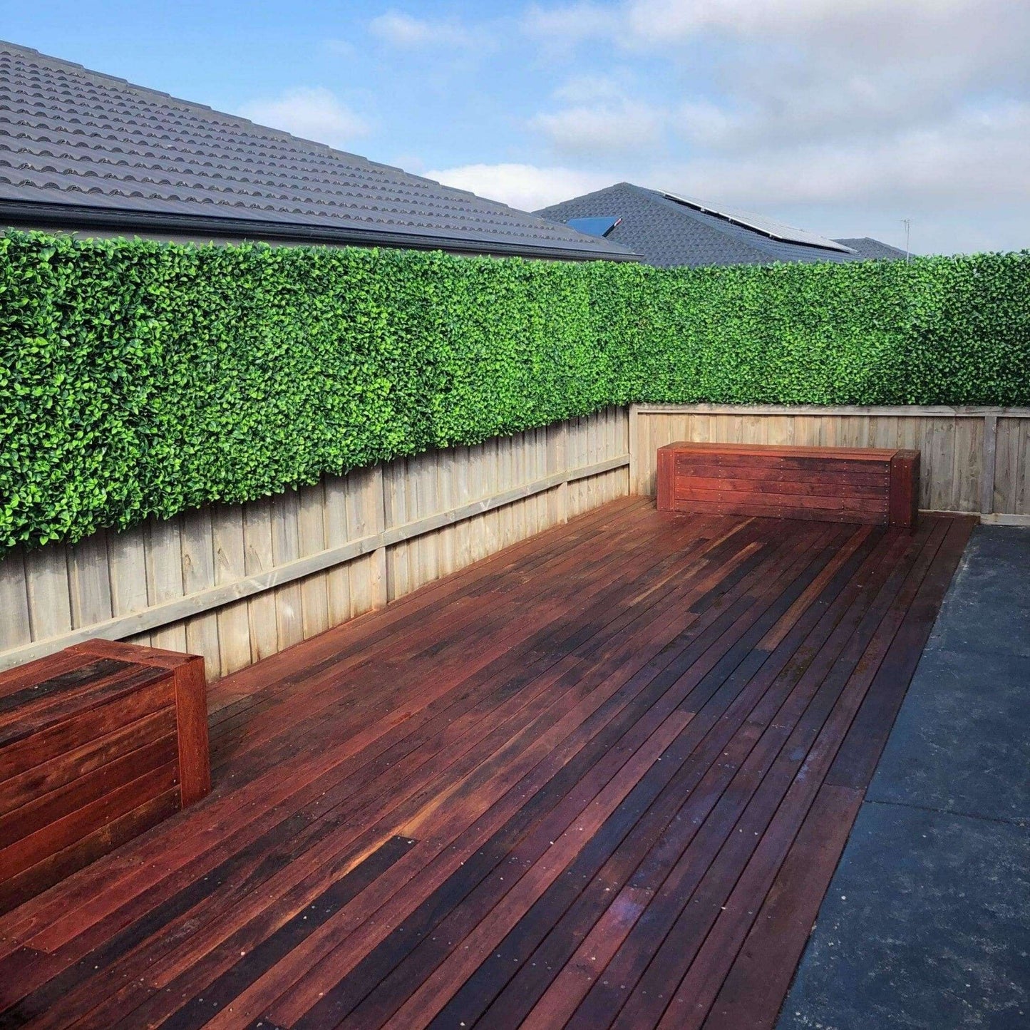Jasmine Artificial Hedge Screen / Green Wall Panel 100cm X 100cm UV Resistant