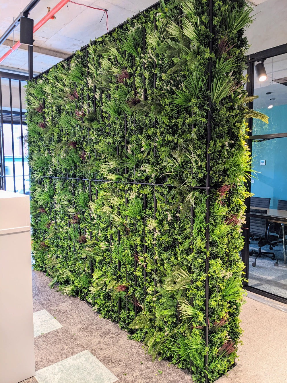 Luxury Vista Green Artificial Vertical Garden / Fake Green Wall 100cm X 100cm UV Resistant