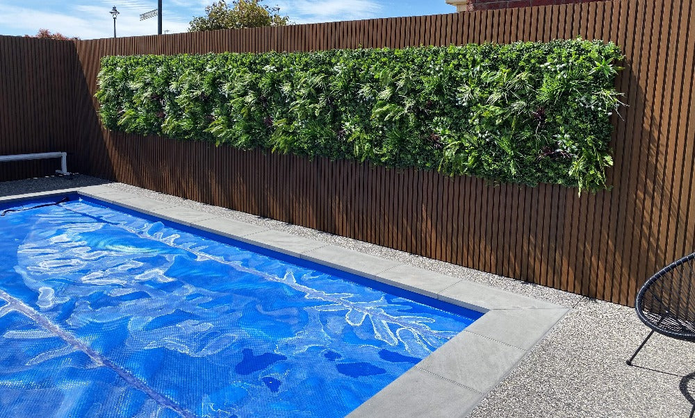 Luxury Vista Green Artificial Vertical Garden / Fake Green Wall 100cm X 100cm UV Resistant
