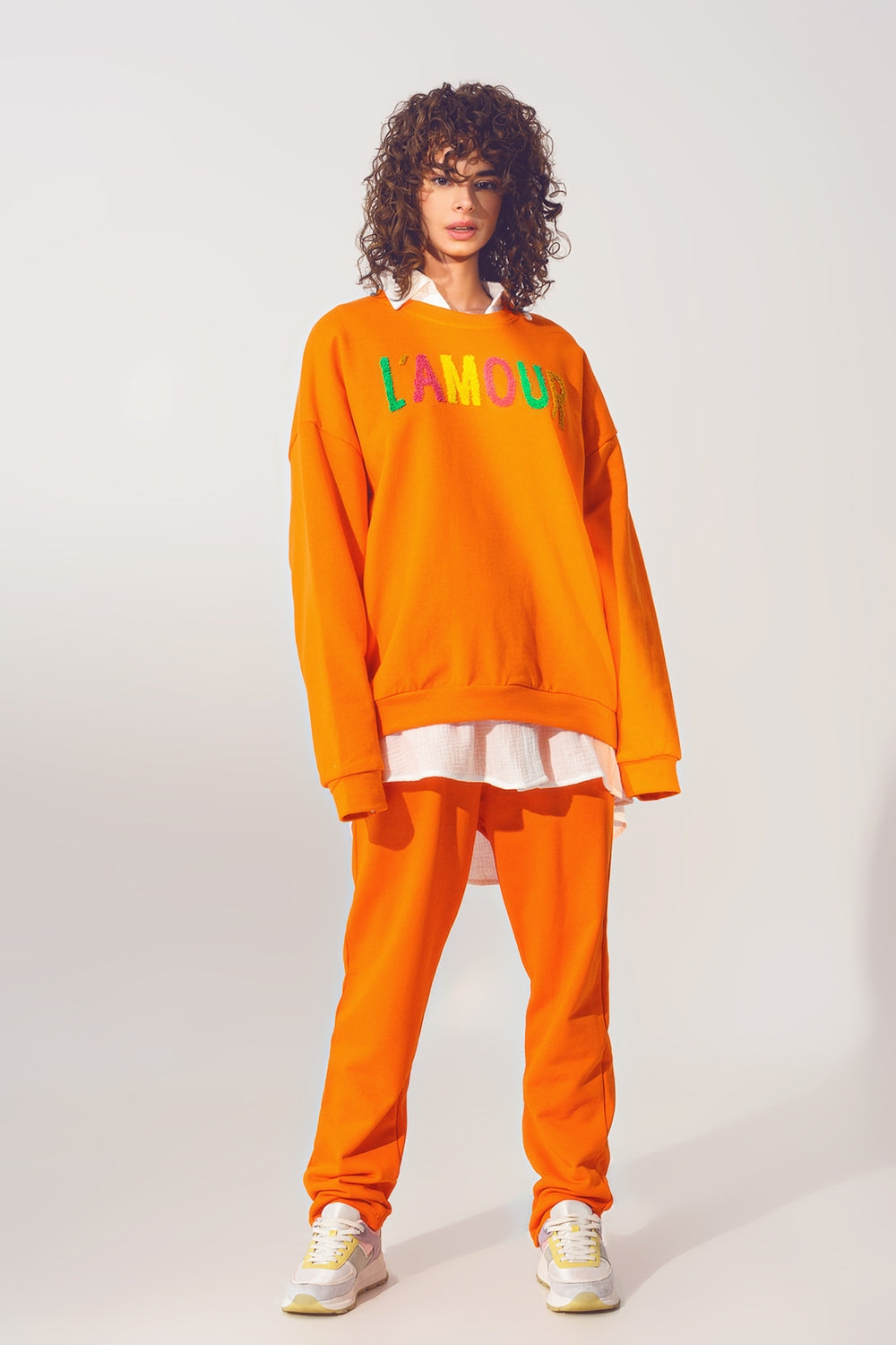 ORANGE SWEATER